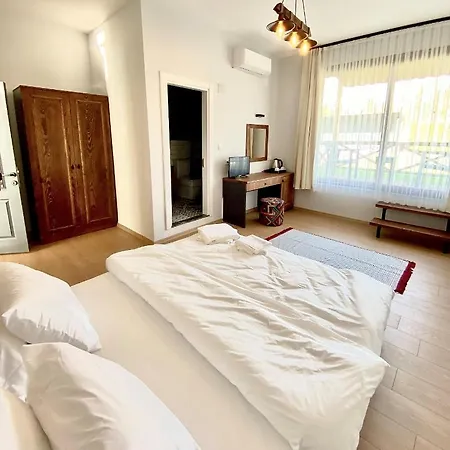 Moya Urla Butik Otel *