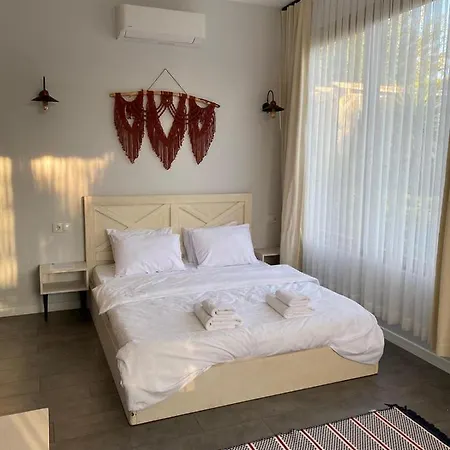 Moya Urla Butik Otel *